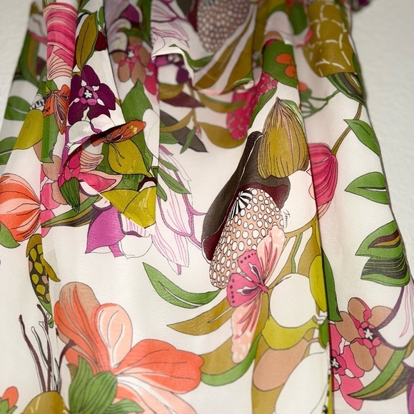 Trina Turk | Magnolia Floral Printed Silk Blouse size XL - Picture 6 of 9